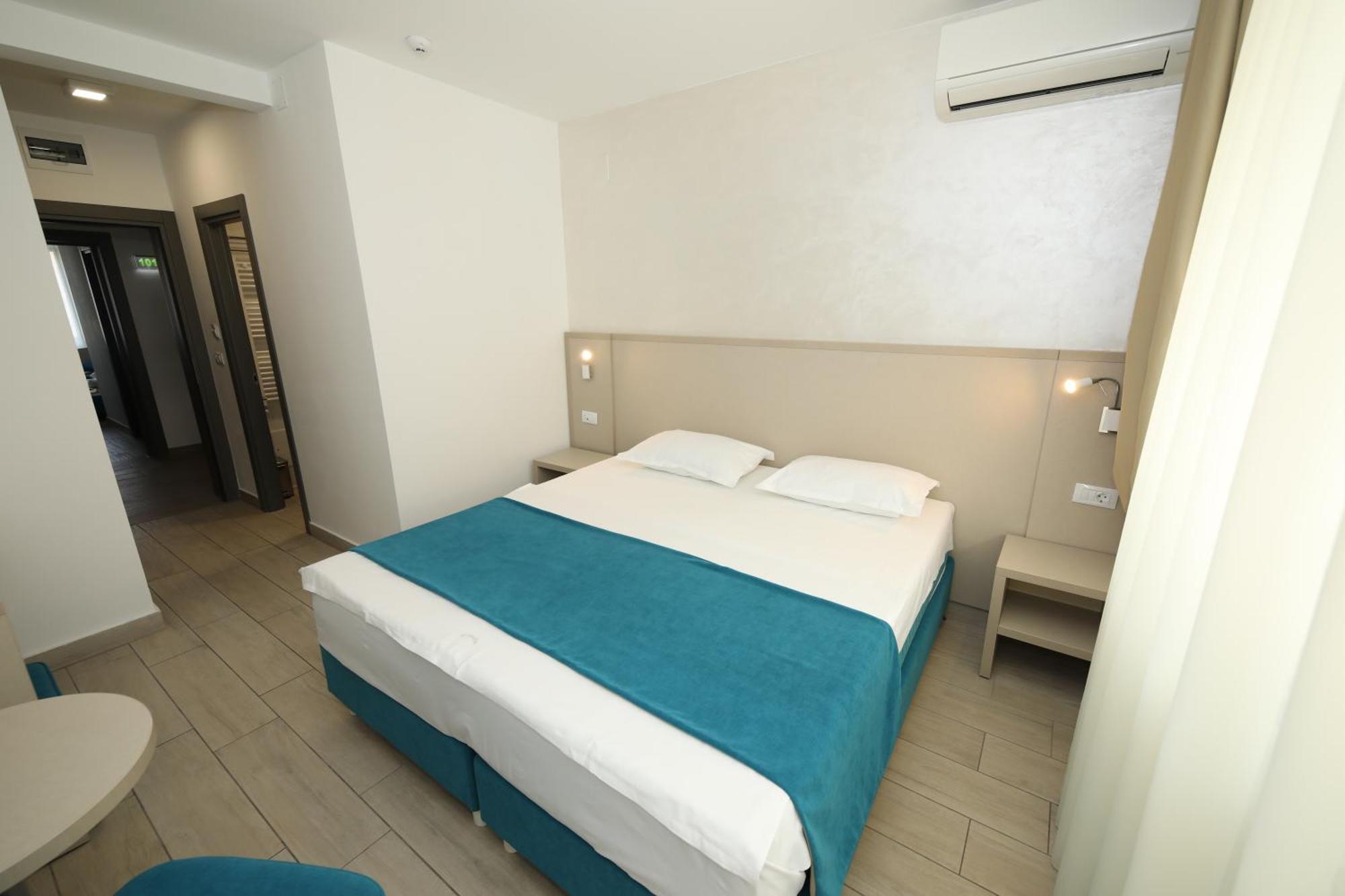Hotel Delfin Mamaja Zewnętrze zdjęcie